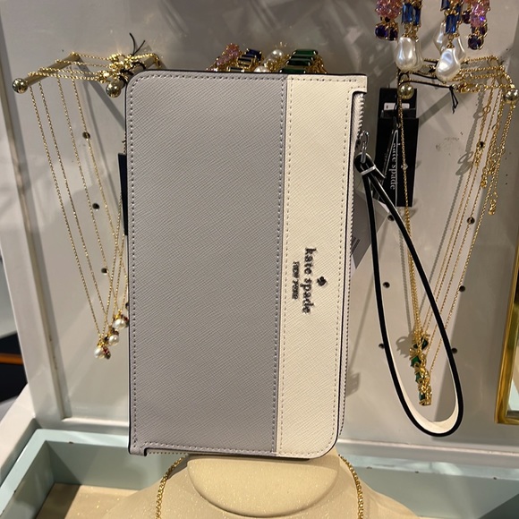 Kate Spade Lucy Medium L-Zip Wristlet 
COLOR: Platinum Grey Multi 
NWT - Picture 12 of 16